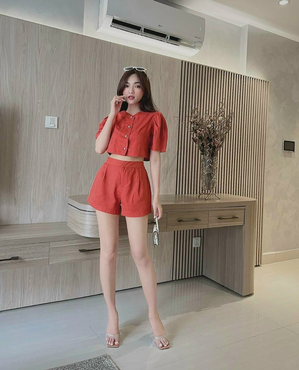 Set đồ nữ công sở, set áo vest croptop cổ tròn quần short phồng, set bộ vest đùi tay búp nút nhiều màu sắc, thời trang đơn giản đi làm, đi chơi trẻ trung