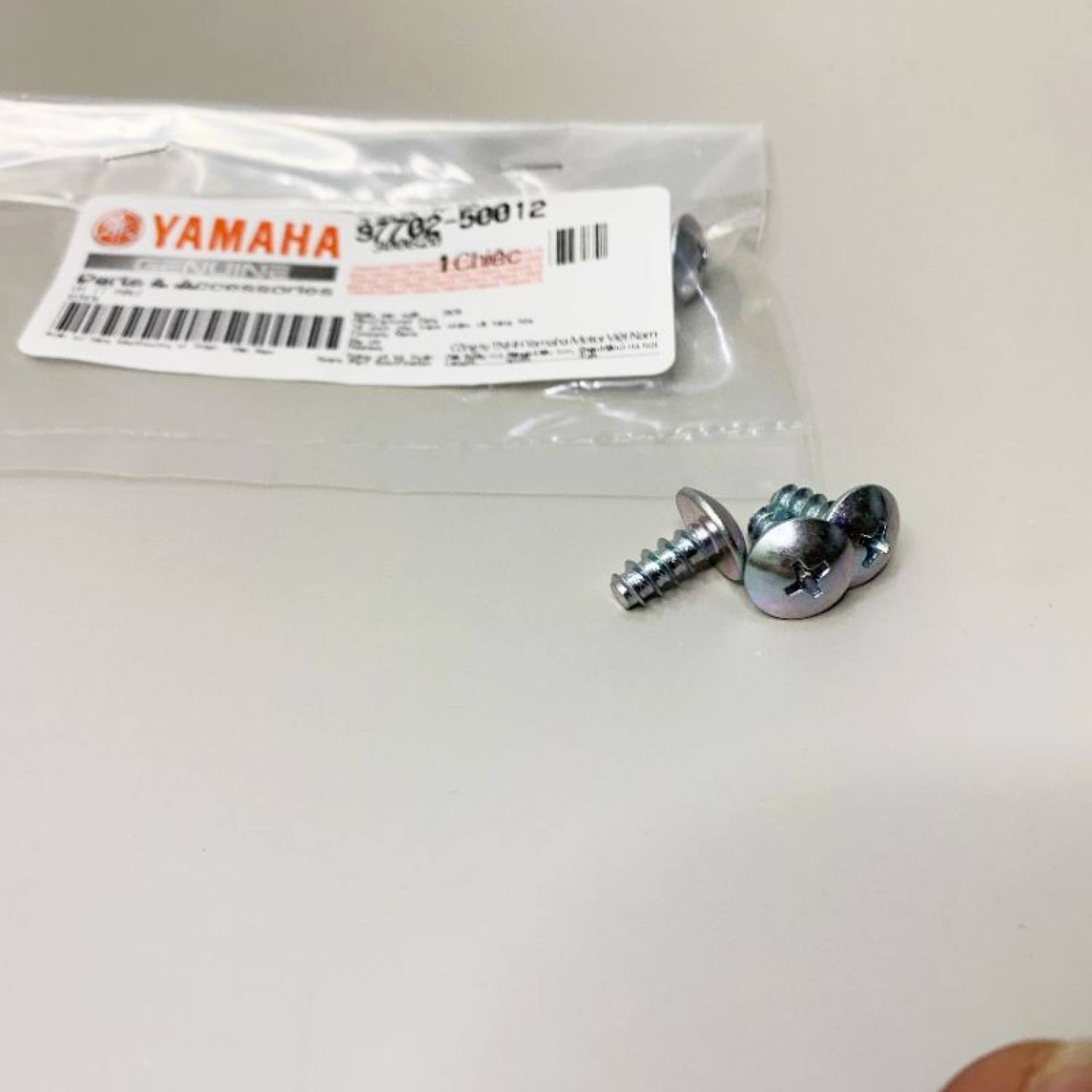 Ốc Dàn Áo Răng Thưa Zin Yamaha