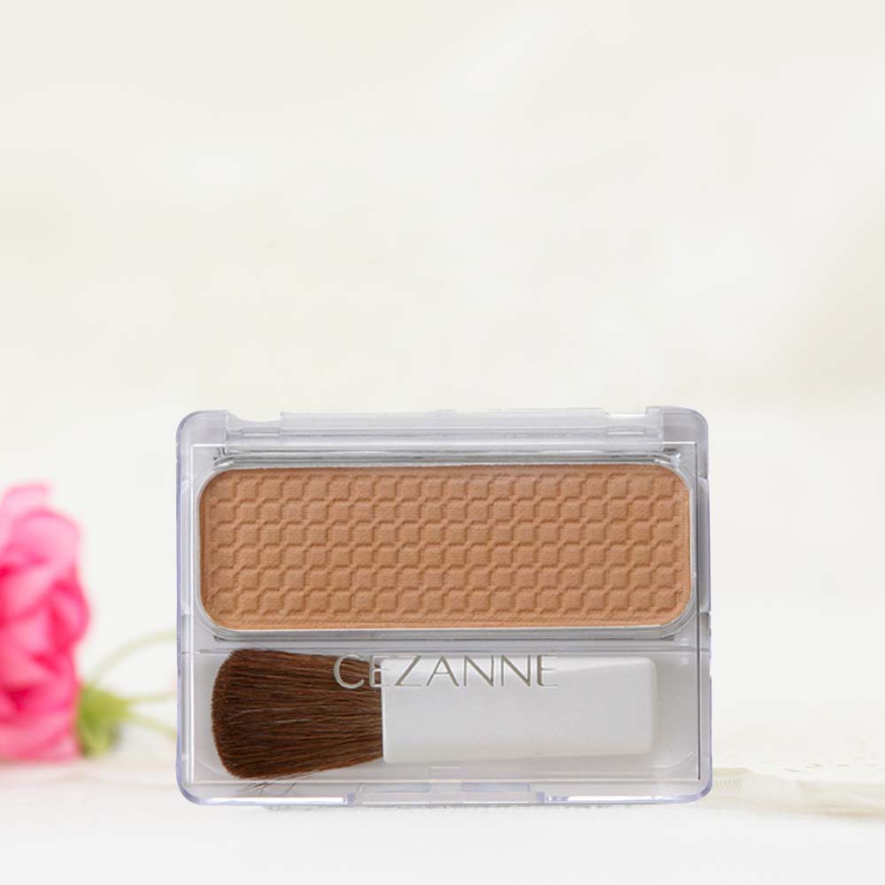 Phấn tạo khối bắt sáng Cezanne Face Control Color Nhật Bản 4.8g