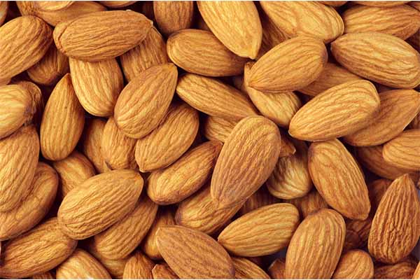 Hạt hạnh nhân đã tách vỏ 100gr, 500gram (hạt sống)