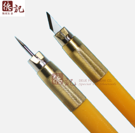 Hộp lưỡi dao OLFA KB-5/30B cắt thủ công của Nhật (30 lưỡi dao + 1 kim)