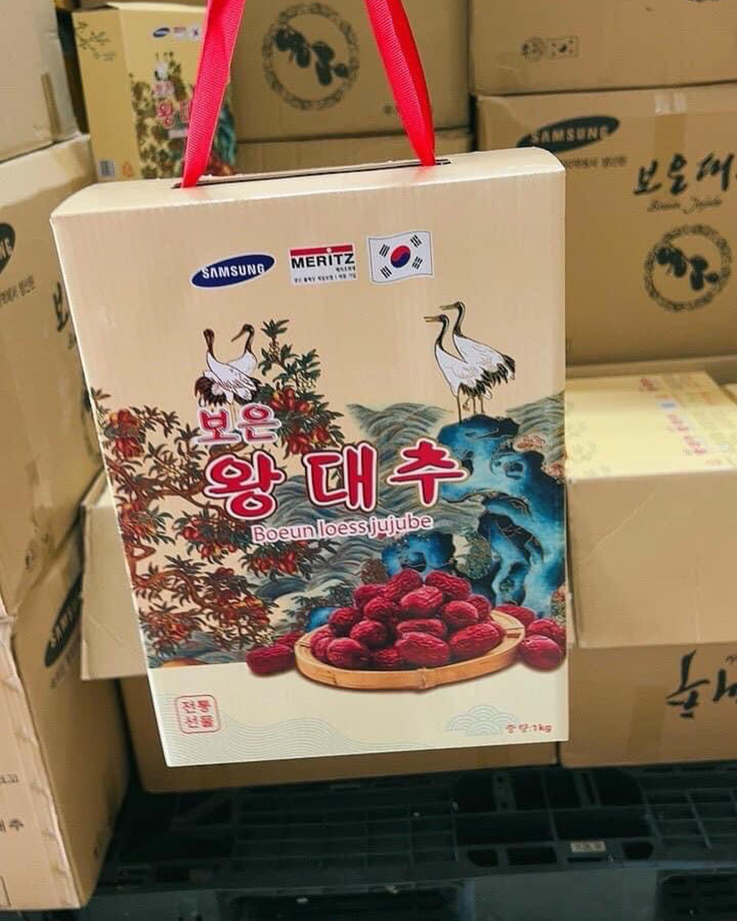 TÁO ĐỎ HÀN QUỐC 1KG + 4% LZD