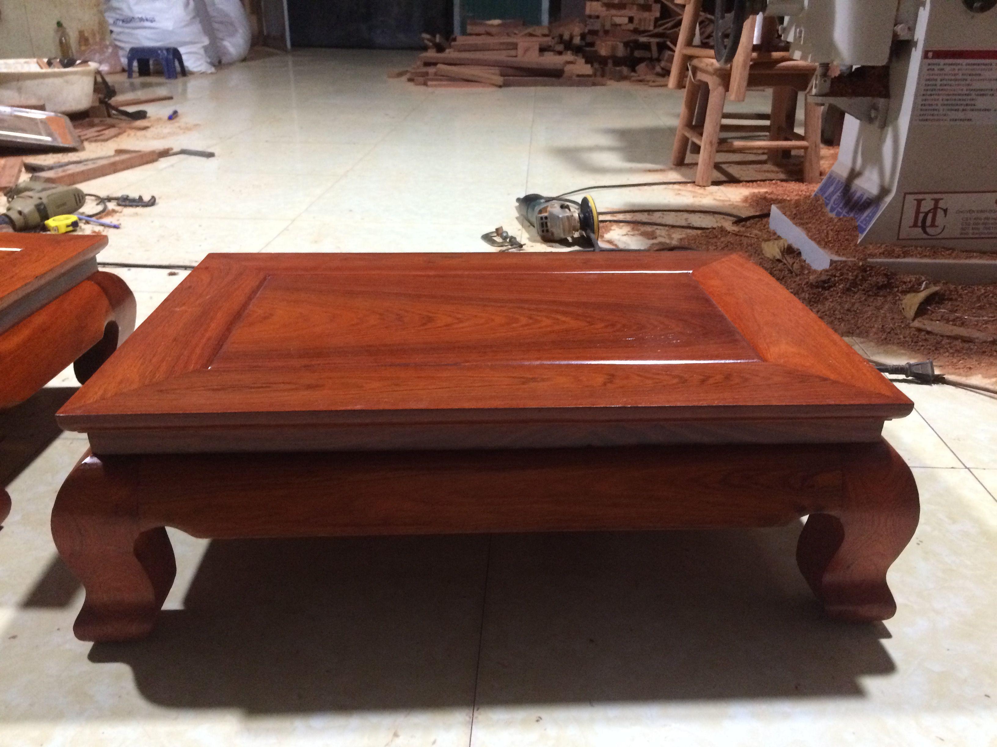 Bàn trà gỗ hương (kích thước 40 x 60 x 18 cm)