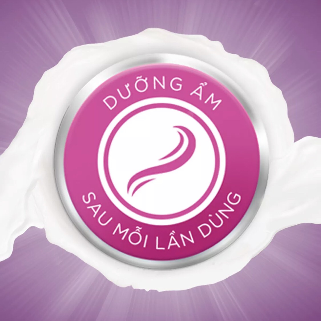 Dung Dịch Vệ Sinh Phụ Nữ Lactacyd Dưỡng Ẩm Soft & Silky (250ml)
