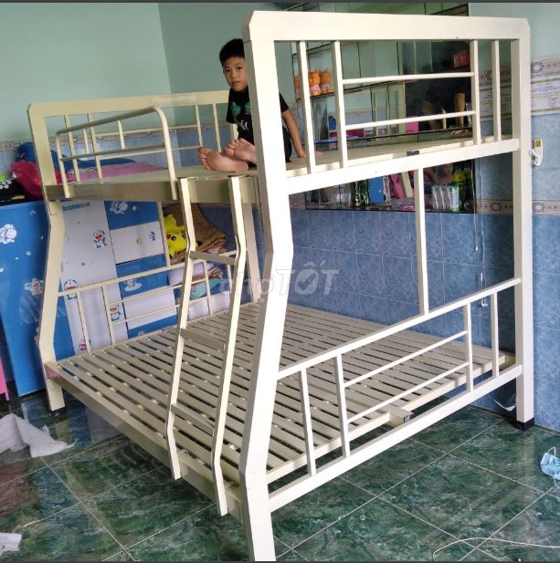 [HCM]GIƯỜNG 2 TẦNG SẮT HỘP VUÔNG CỨNG CÁP CHẮC CHẮN GIÁ RẺ TẠI XƯỞNG