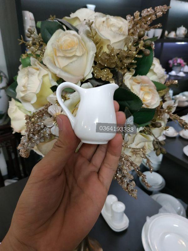 Ly sứ rót sữa đựng đường bé 35ml Milk Jar