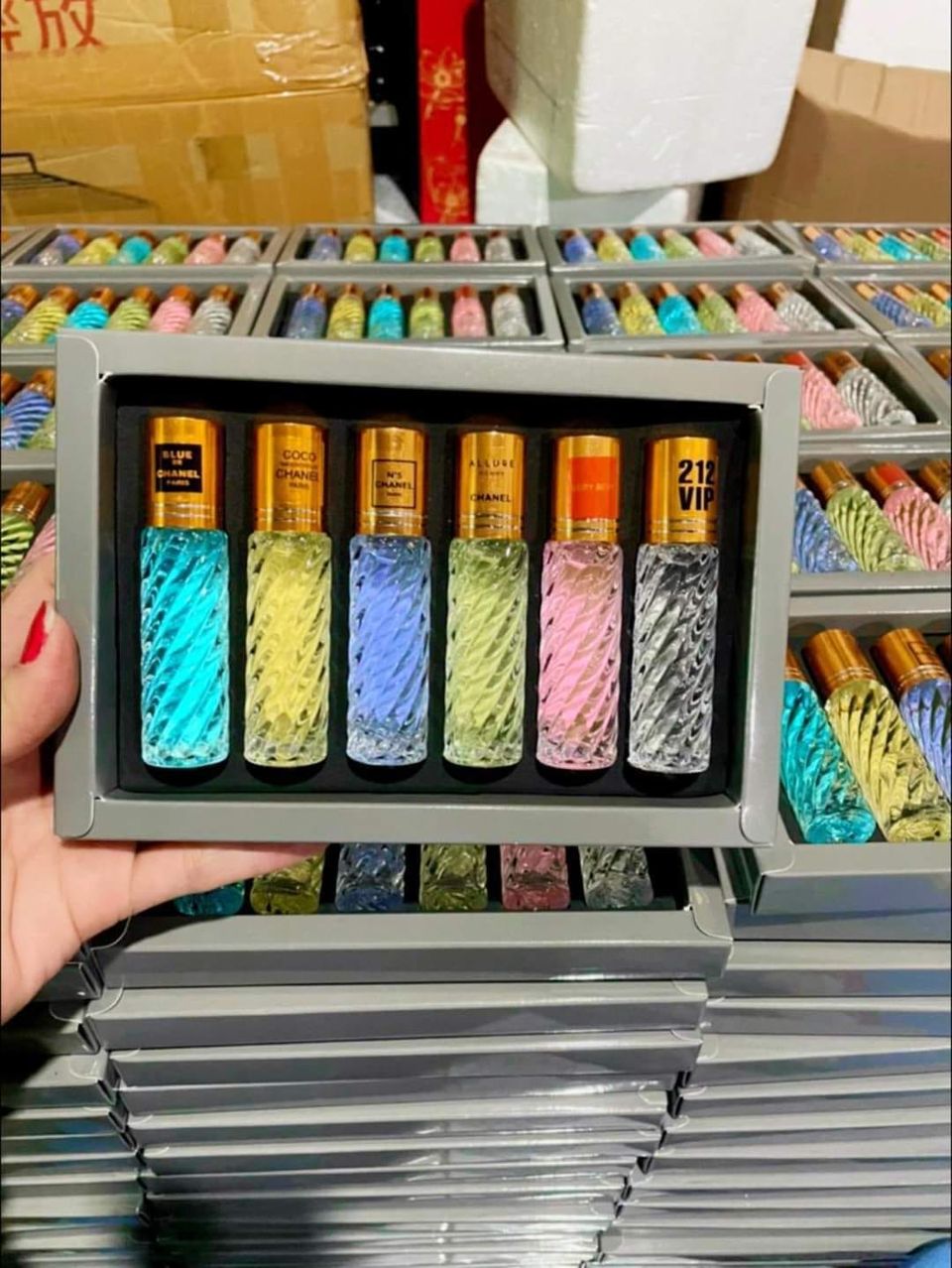 Set nước hoa 6 chai lăn tháp