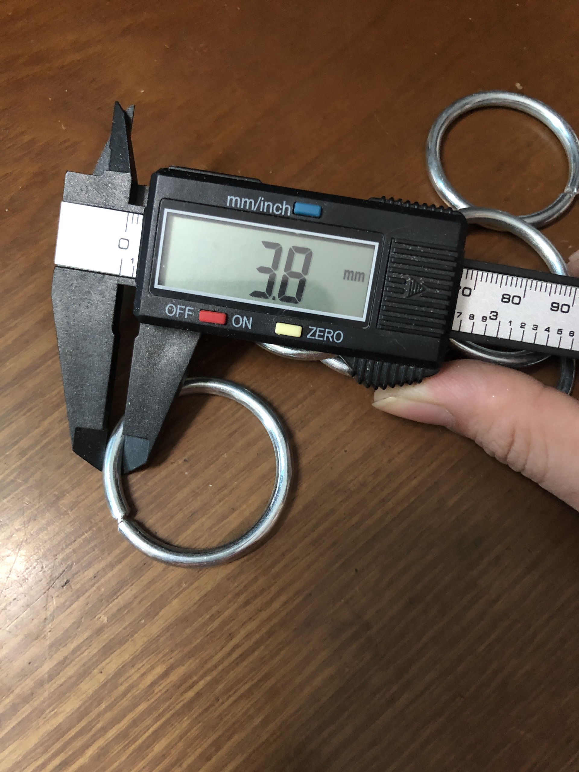 Khoen sắt 4cm mạ kẽm