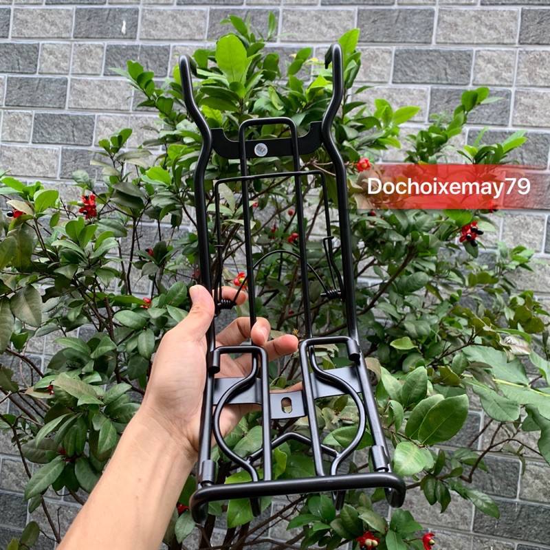 Baga giữa inox đen xe Sirius xăng cơ