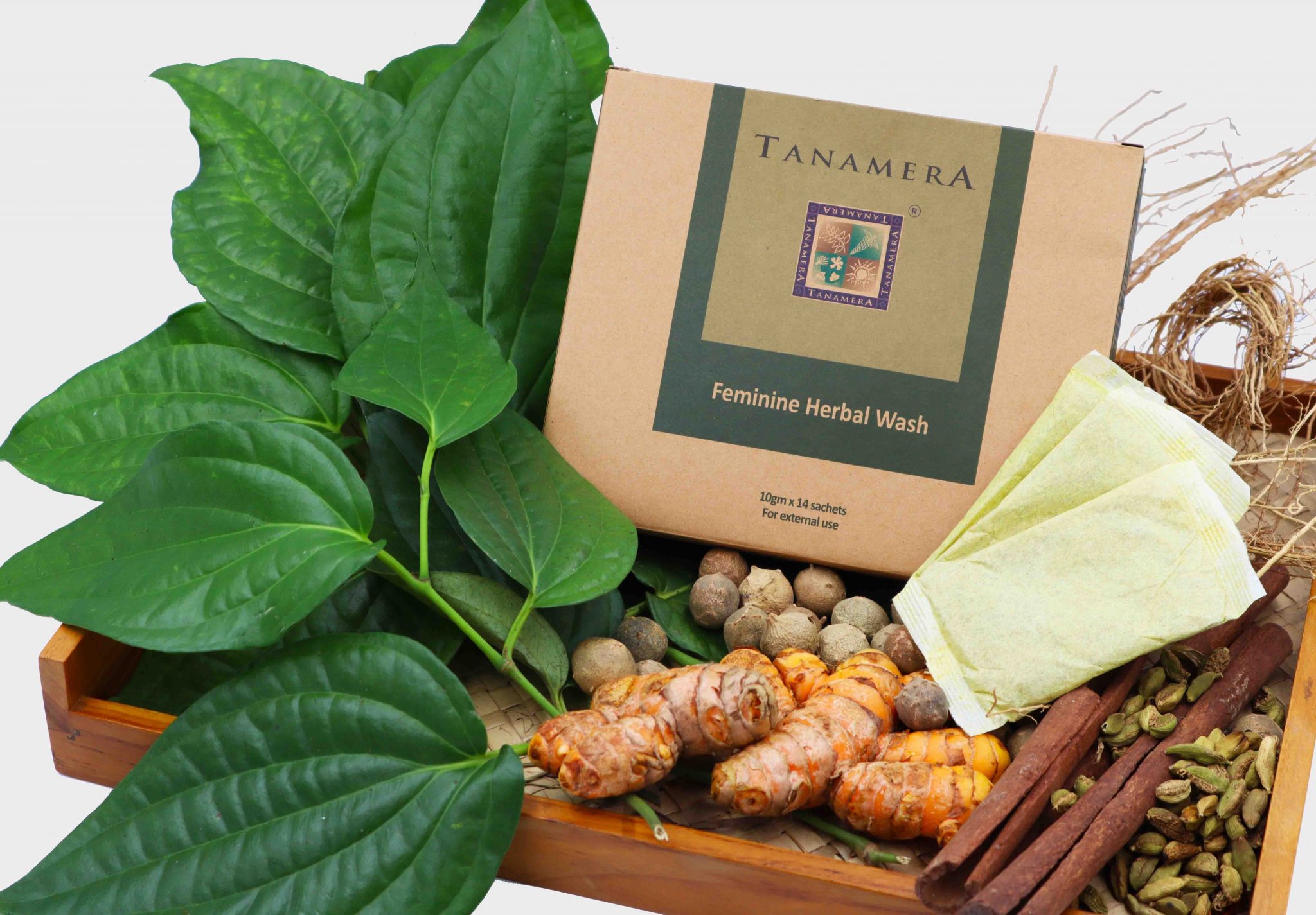 Thảo mộc xông vùng kín sau sinh Tanamera