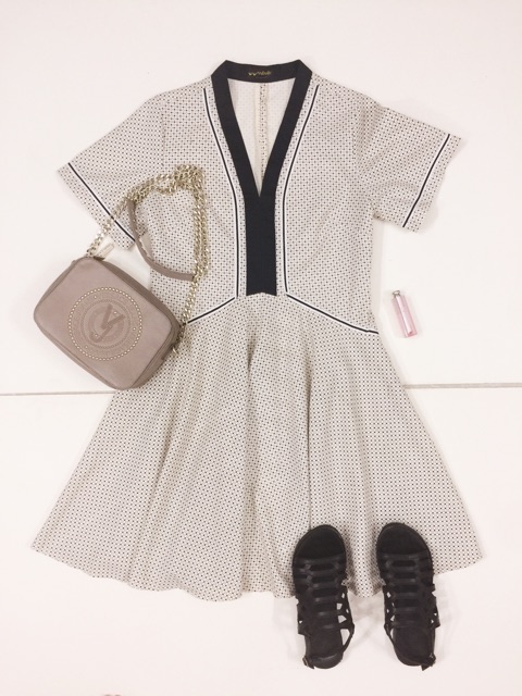 Đầm công sở xoè phối đen InFashion