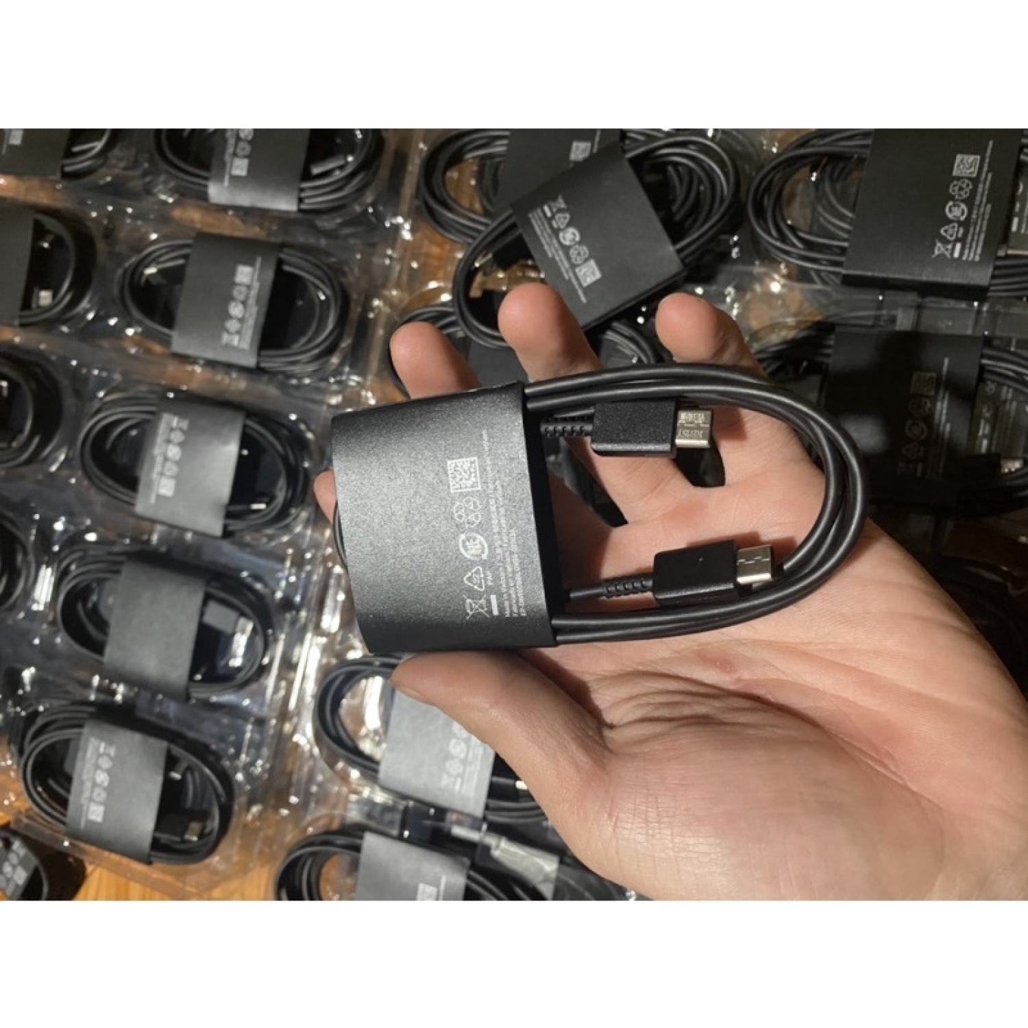 Cáp Sạc Nhanh Type C - Type C Dài 1m8 Samsung Chính Hãng