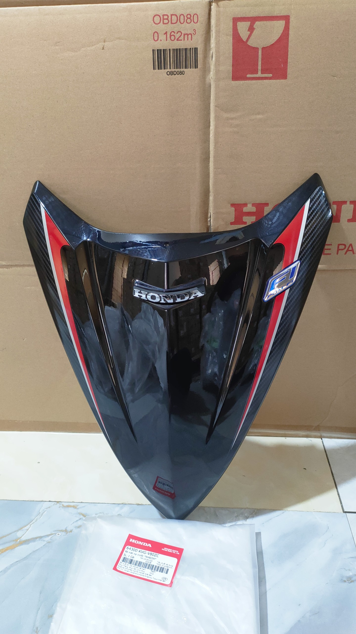 Mặt nạ trước Air Blade Năm 2011 màu đen *NHB25K* (64300KVGV80ZC)
