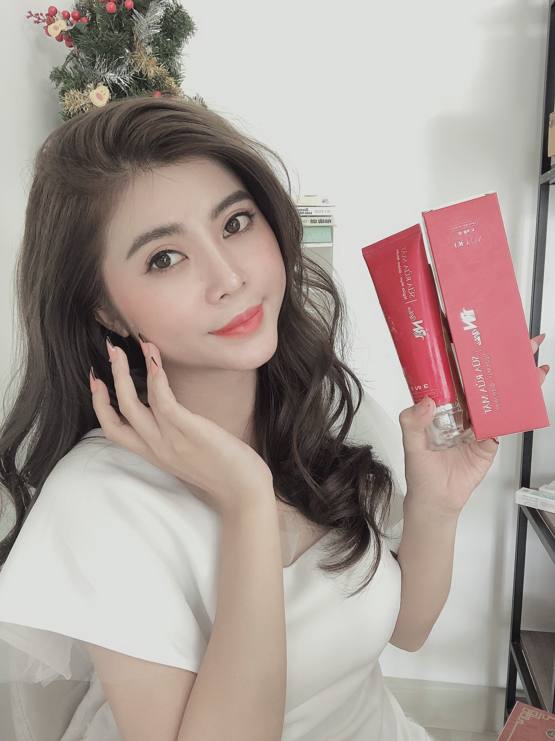 [HCM]Sữa rửa mặt  DETOX 3in1 BN WHITE