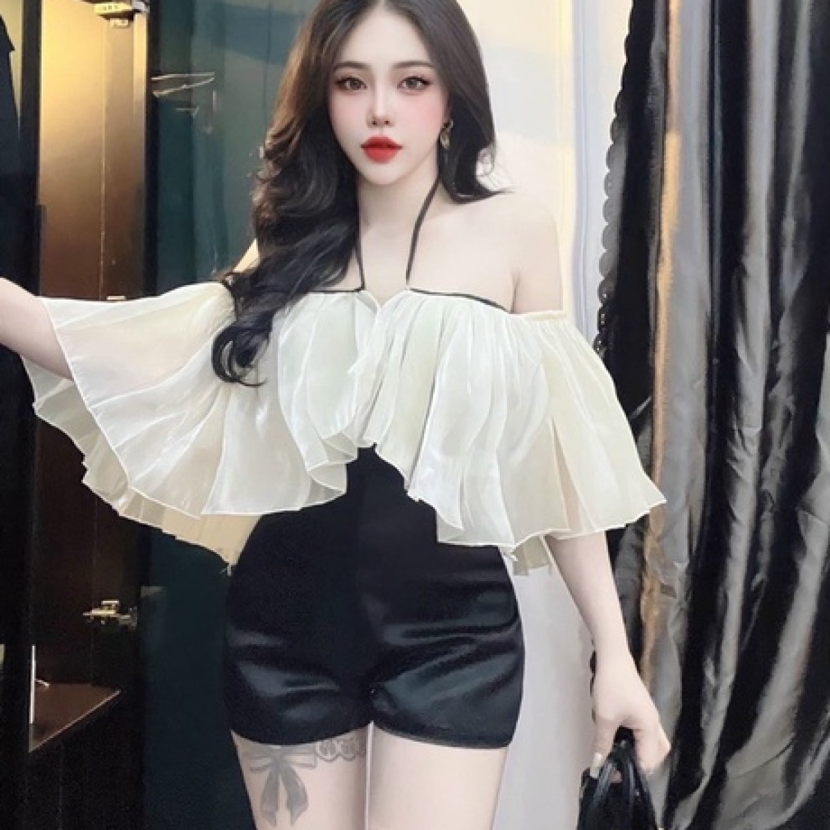Áo voan kiếng phối viền bẹt vai