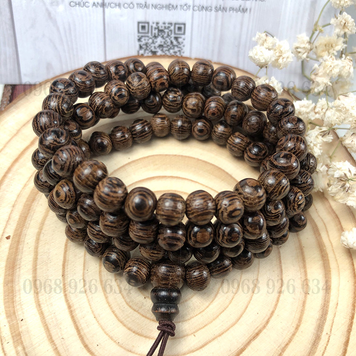 Tràng đeo tay 108 hạt gỗ mun vân lông công - Chuỗi đeo tay gỗ 108 hạt 6 ly - Vòng phong thủy quấn tay mang lại bình an và may mắn