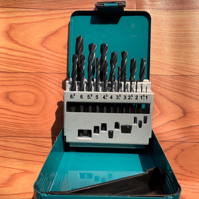 [HCM]D-54081 Bộ 19 Mũi Khoan Sắt Hss  Makita (Bảo Quản Hộp Sắt)