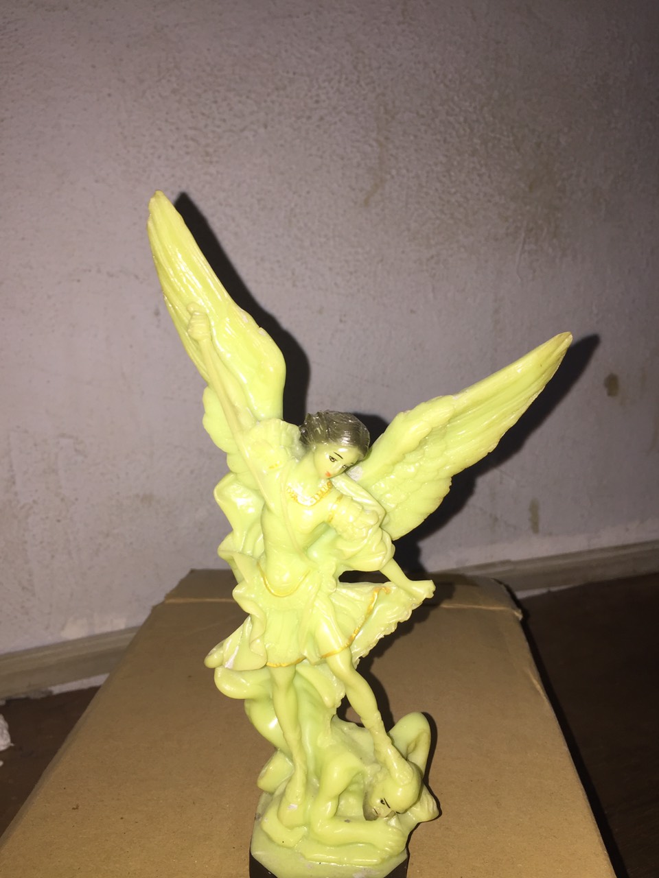 [HCM]154. Tượng Micae dạ quang 15cm