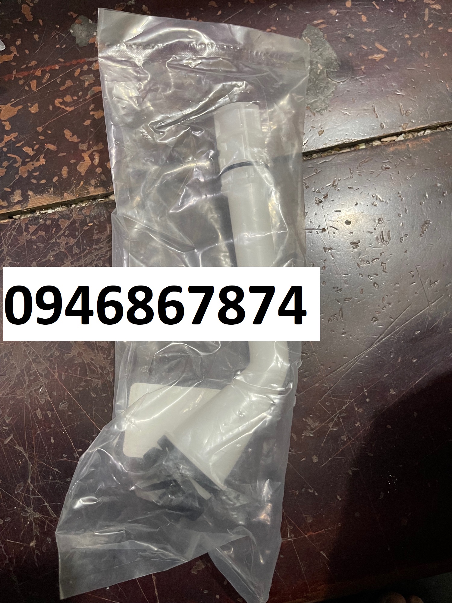 Ống đổ nước rửa kính Daewoo Matiz / Chery QQ