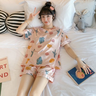 Bộ lụa nữ, quần đùi áo cộc, cổ tim