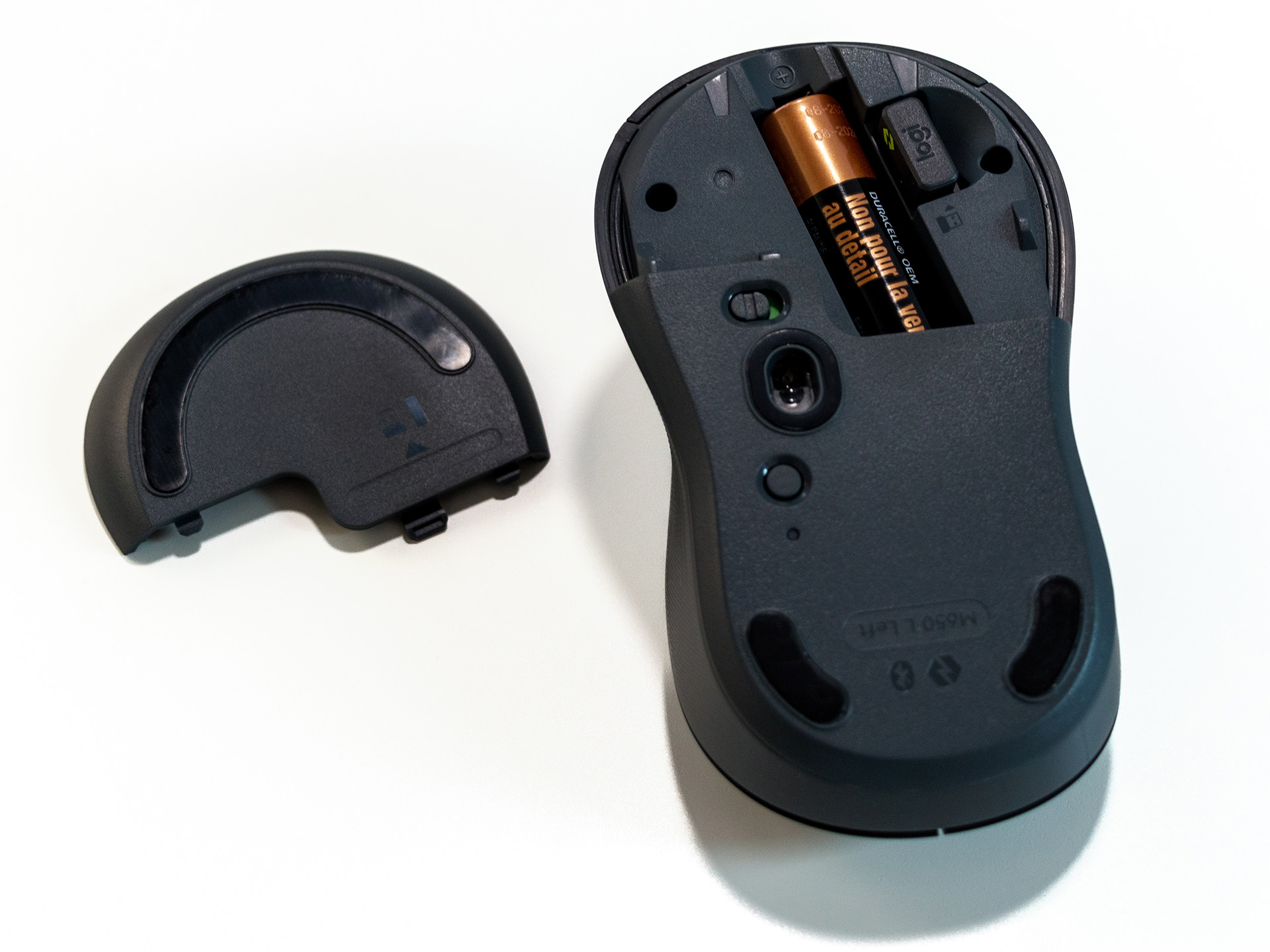 Chuột không dây Logitech Signature M650
