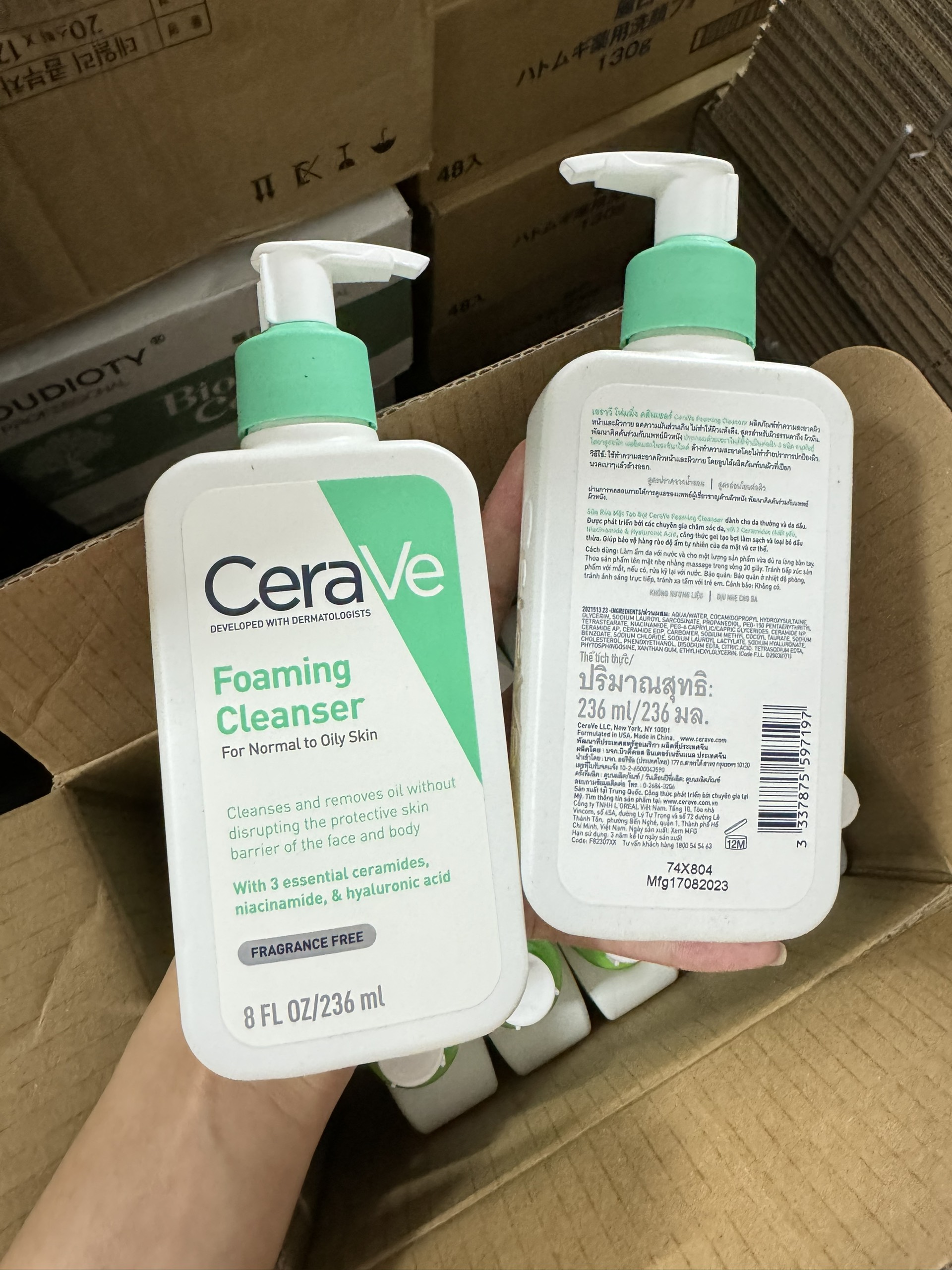 Sữa rửa mặt CeraVe Foaming Facial Cleanser  cho da thường và da dầu 473ml/236ml