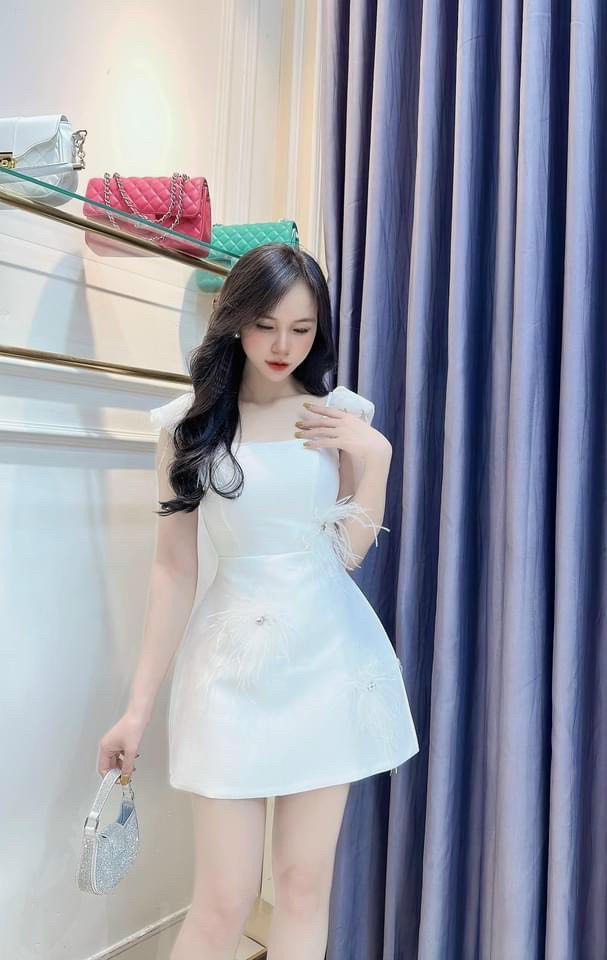 Đầm Body Đính Hạt Lông Cừu Có Mút