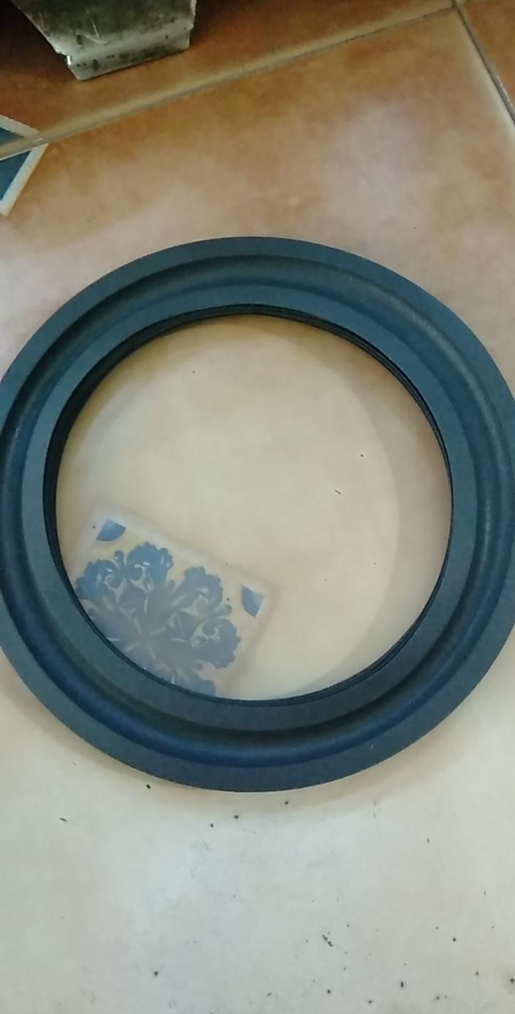 Gân loa bass 30 mút