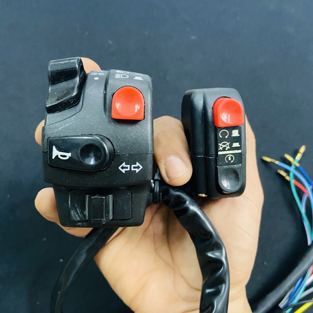 BỘ Cùm công tác xe máy, cùm nút nhấn xe máy độ gắn CÙM BÊN TRÁI VÀ CÙM BÊN PHẢI các loại xe máy thông dụng hiện nay (màu đen)