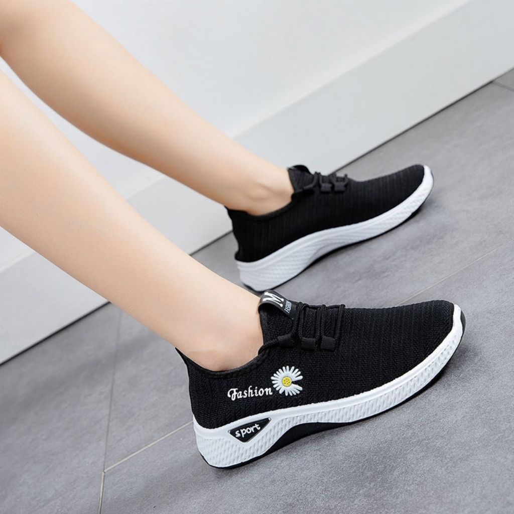 Giày thể thao hoa cúc nữ F01