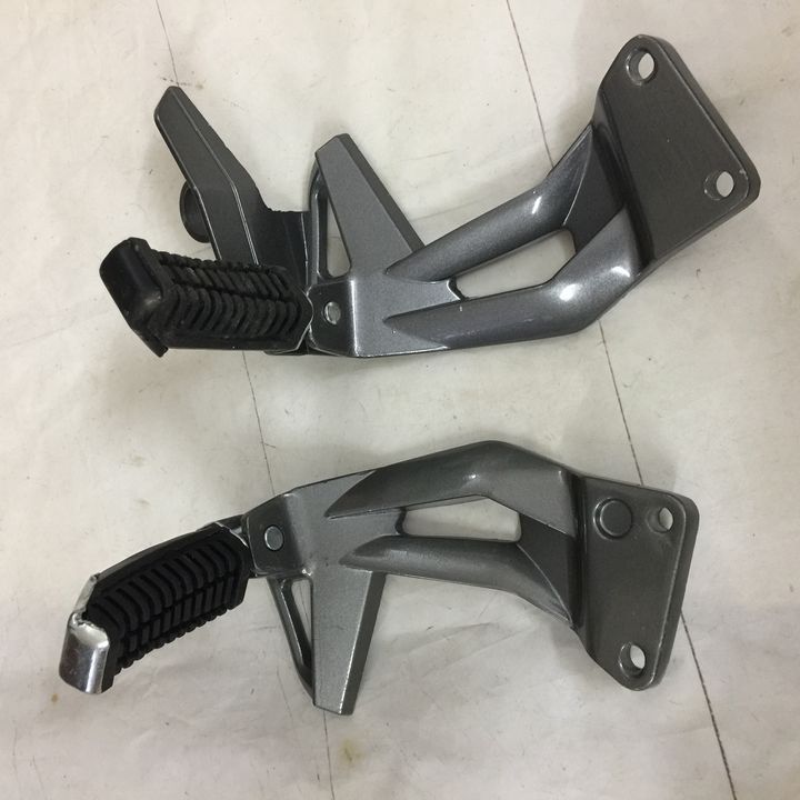 Bát Gác chân (1 cặp) - chống đứng xe SIRIUS   JUPITER