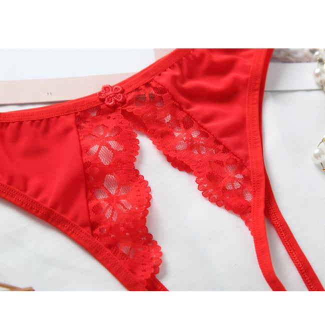 Quần Lót Lọt Khe Điệu Đà Hấp Dẫn (Màu đỏ)