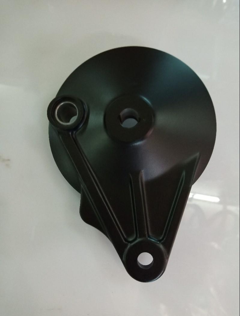 má đùm sau wave S110 màu đen