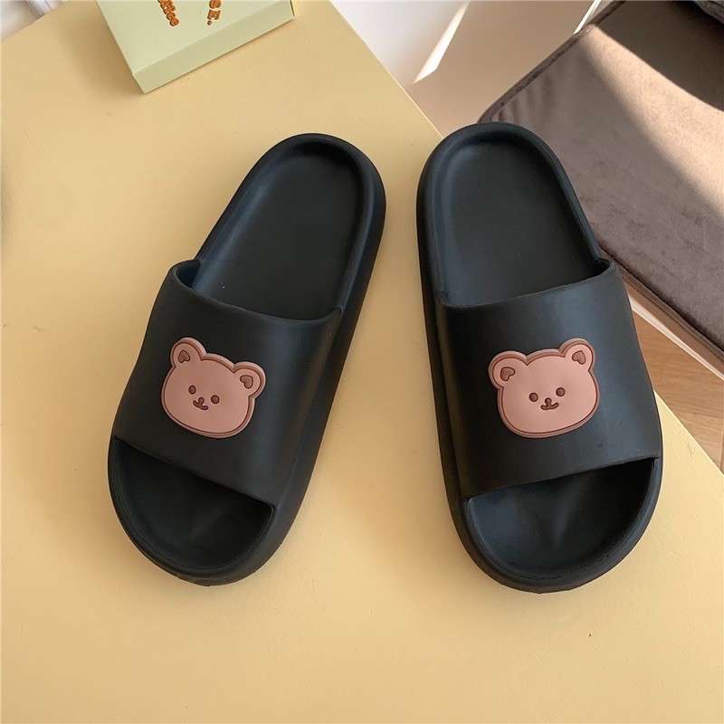 Dép bánh mì hình Gấu xinh