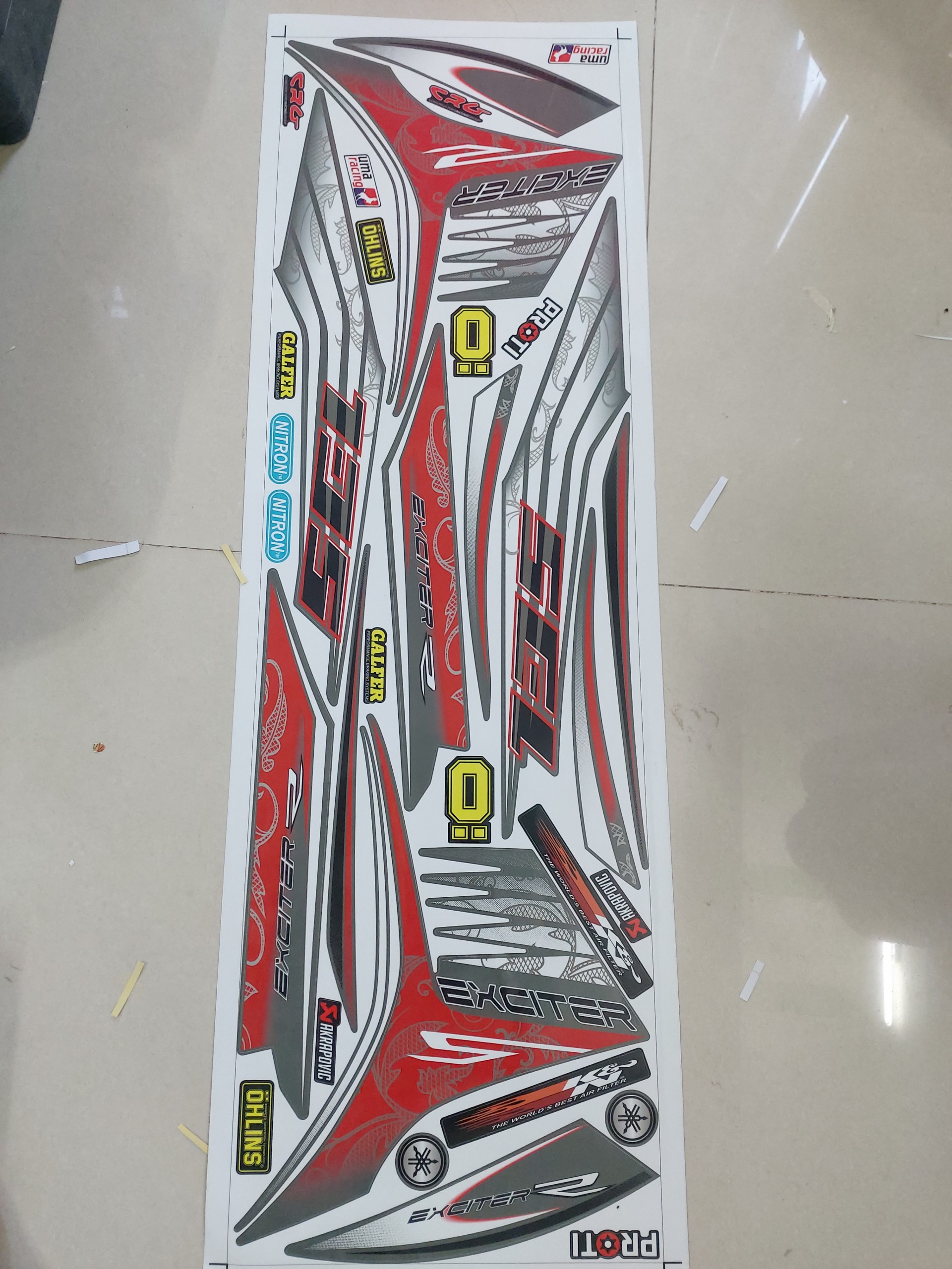Tem exciter 135 hoa văn đỏ xám