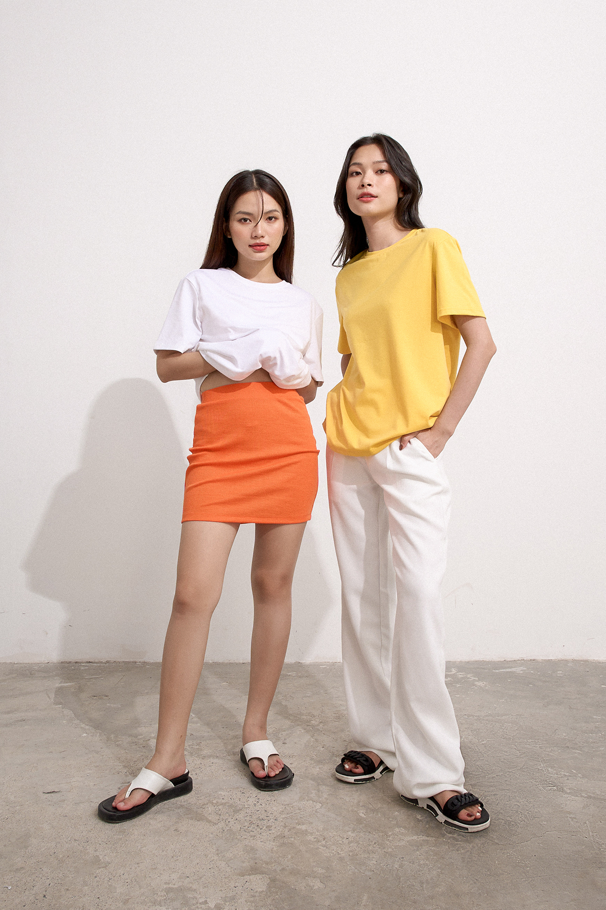 [NHẬP MÃ LAZSOCIAL GIẢM NGAY 10%] Áo thun MAYBI medium in chữ NU