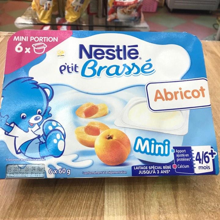 Sữa chua Nestle vị mận (vỉ 6 hộp x 60g)