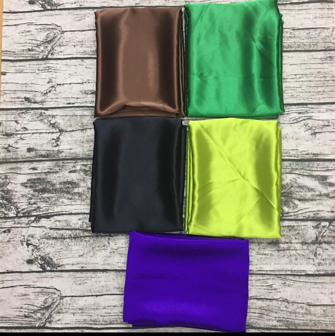 Vải phi may quần mặc với áo dài (60k/ 1,1 mét đủ may 1 quần)