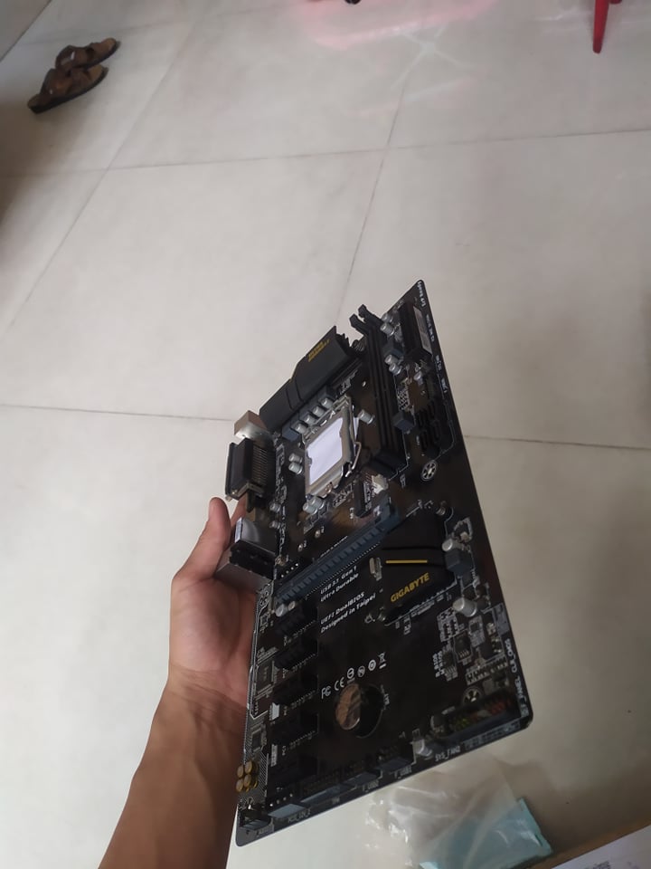 Main H110 d3a còn bảo hành hãng 6.2021