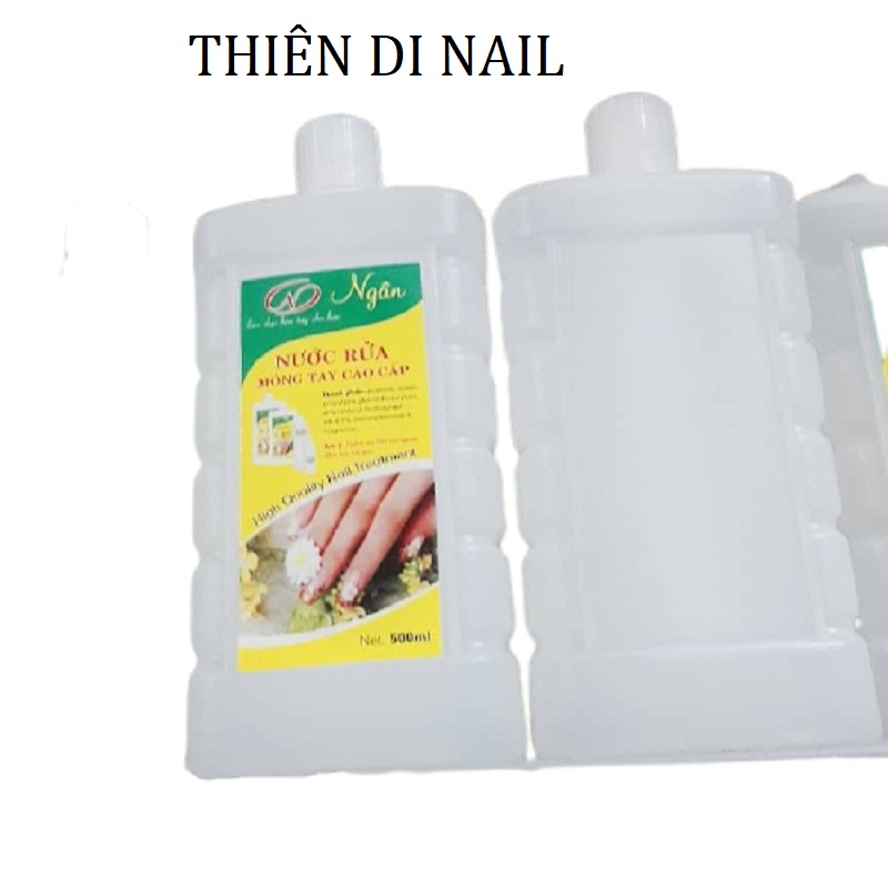 Nước rửa móng tay