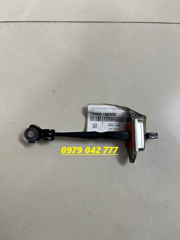 Hạn chế cửa Kia Forte chính hãng