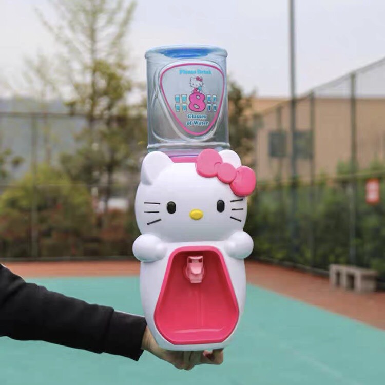 Bình nước Hello Kitty 2000ml