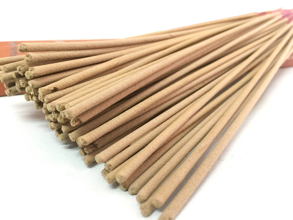 Nhang quế thông sạch Noom (bó 30cm)