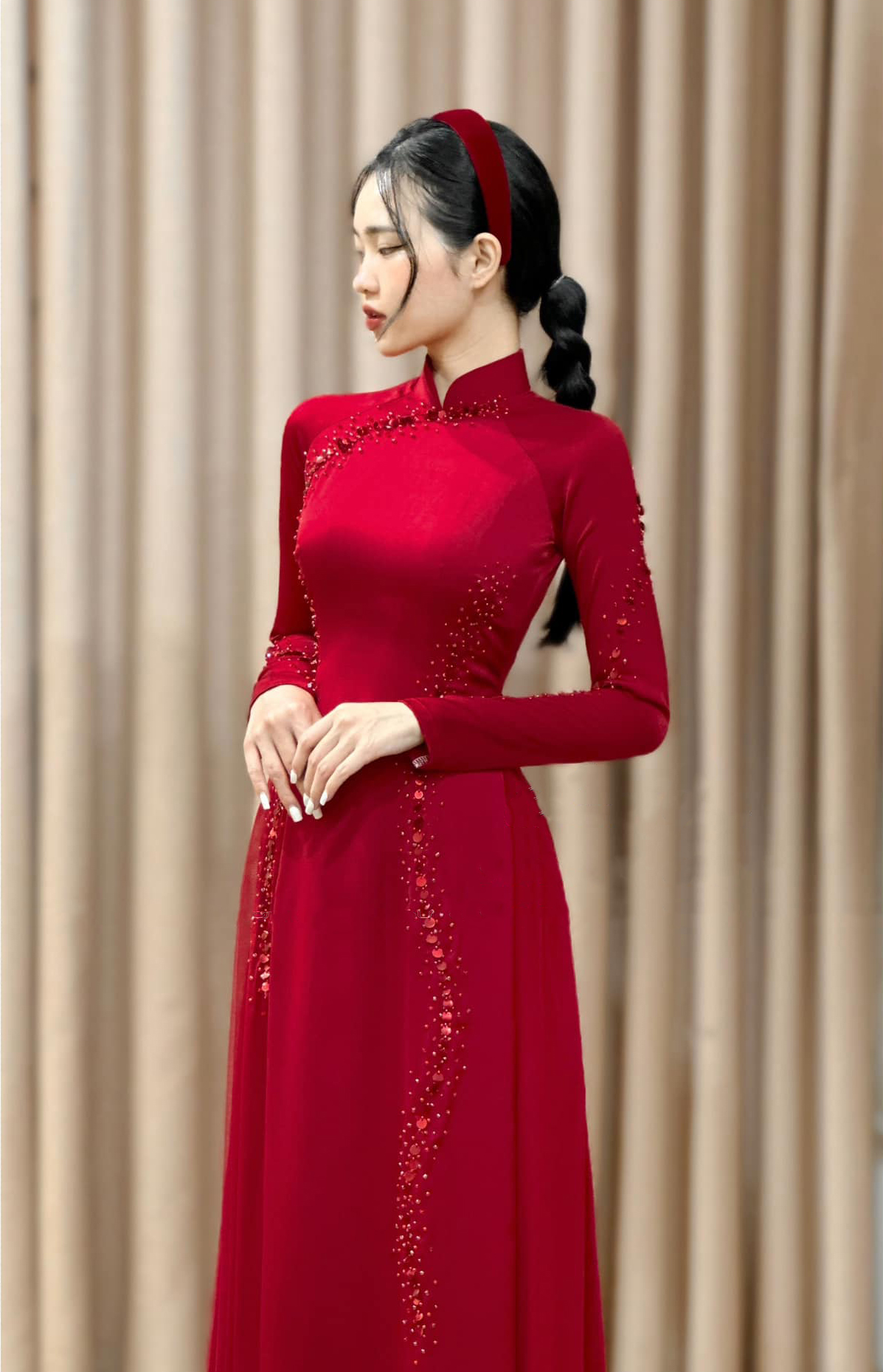 Áo dài cưới màu đỏ đô đính kết phale [CAM HOUSE] chất liệu lụa 4 tà dày dặn