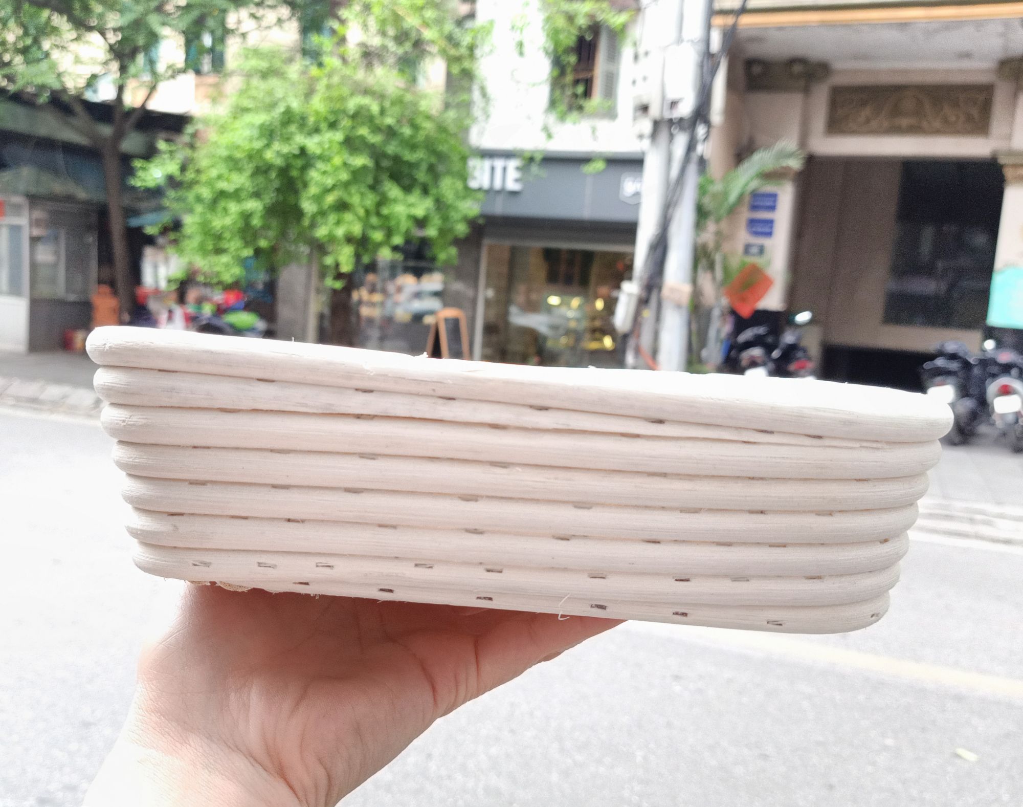 Rổ mây ủ bánh mì hình tam giác (có vải lót đi kèm, 23 cm)