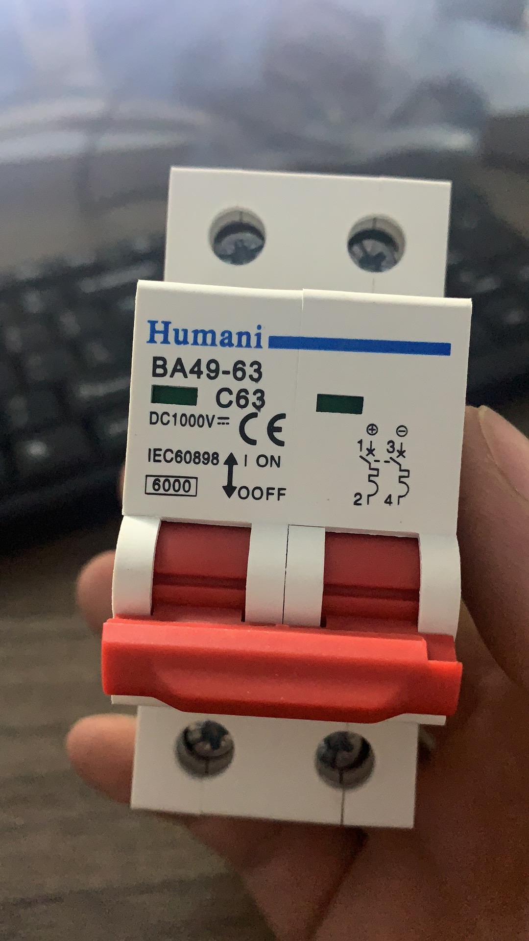 APTOMAT CB DC HUMANI 1000V BỘ NGẮT ĐIỆN DC 1000V