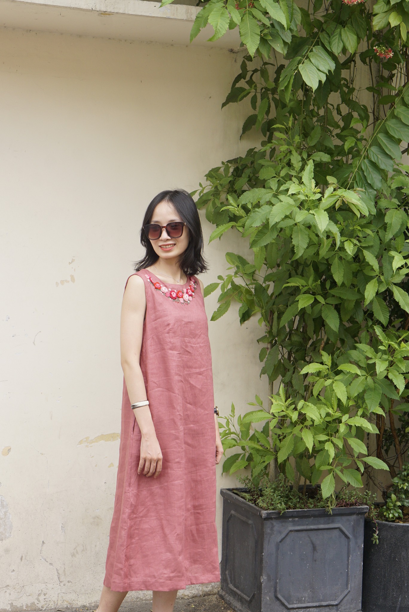 Đầm linen dáng dài thêu cổ CHIARA - MaxMessi