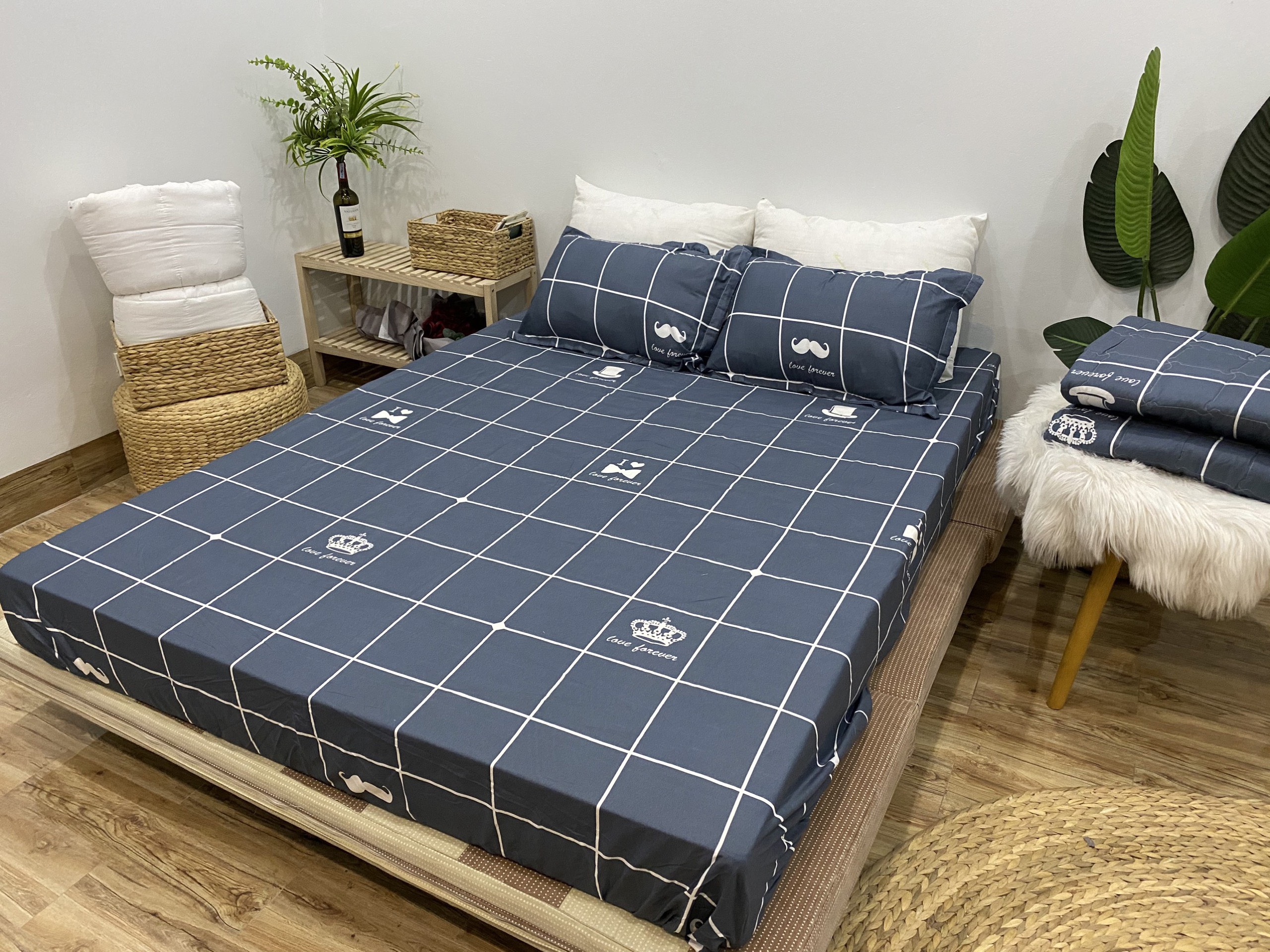 Bộ Chăn Ga Gối Cotton Poly - Kẻ Dâu ( 3 Món , 4 Món , 5 Món ) Tiệm Nhà Cá