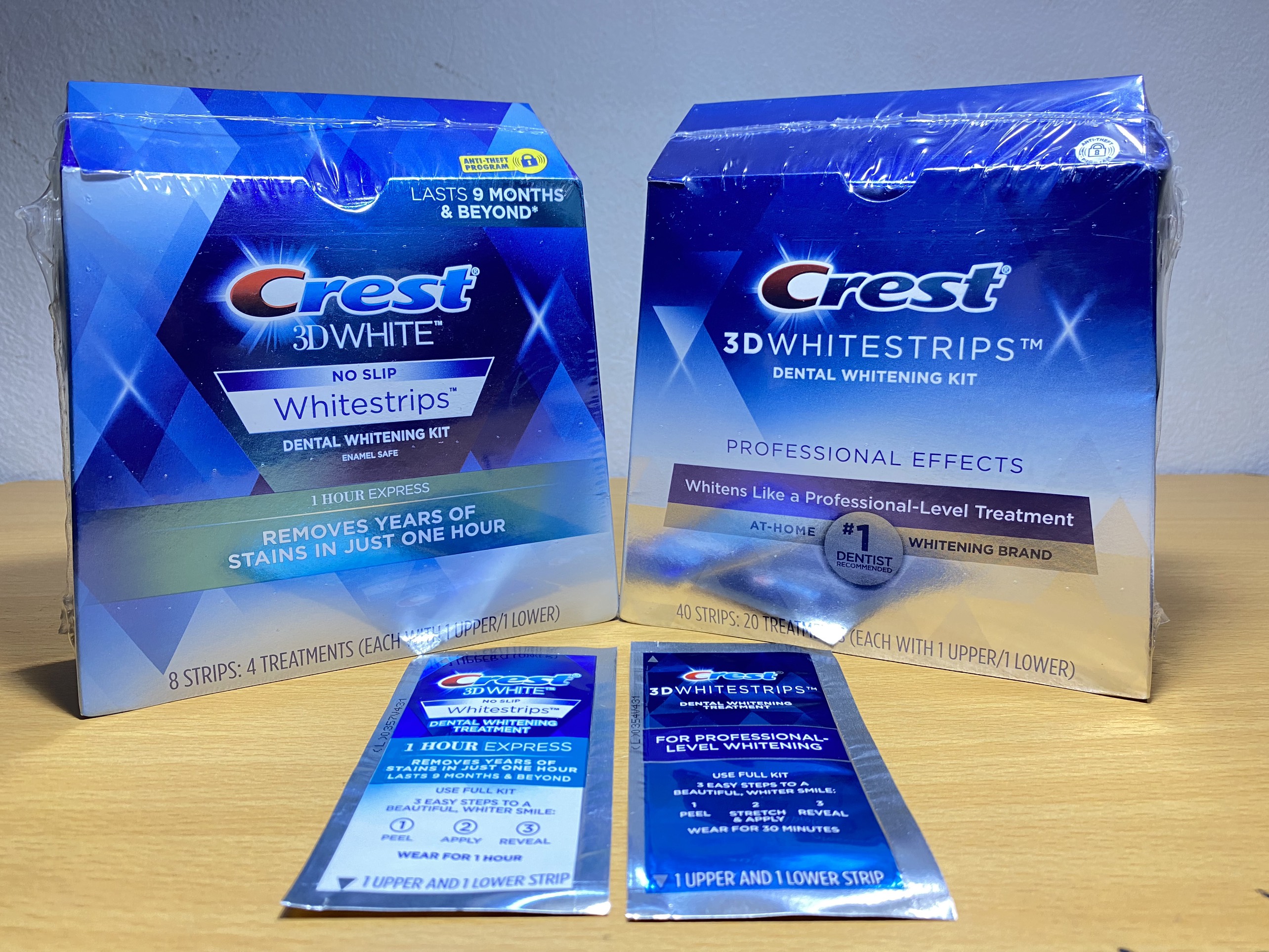 Miếng dán trắng răng Crest 3D - Mỹ