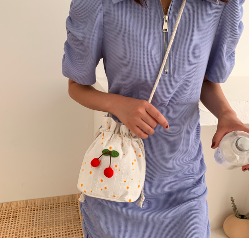 Túi đeo chéo vải mini rút dây đeo chéo đi biển